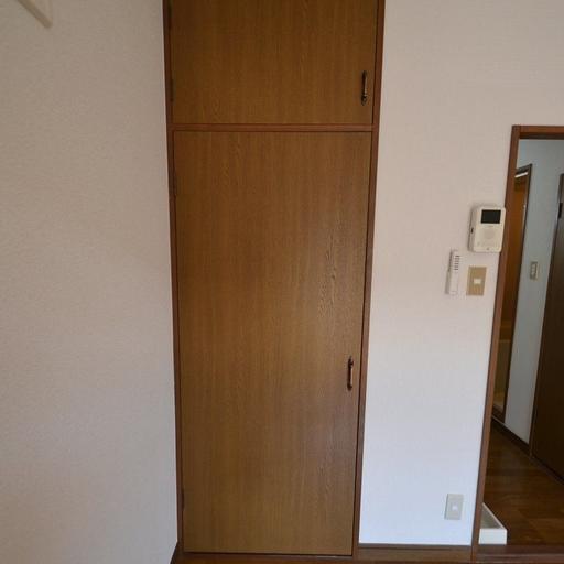 収納 上下に分かれています
