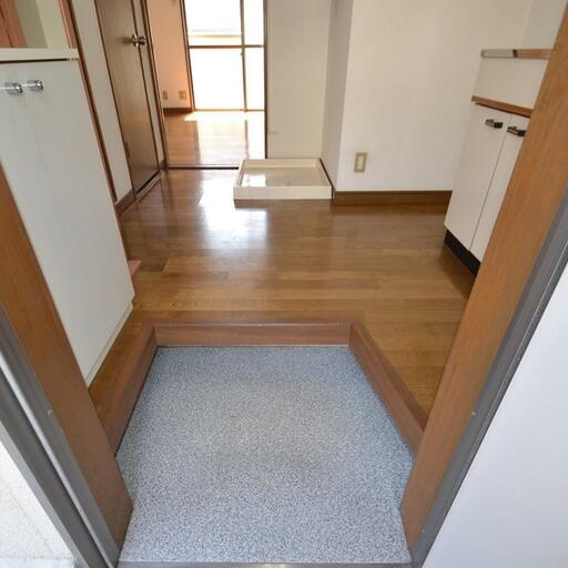下足場 下足場