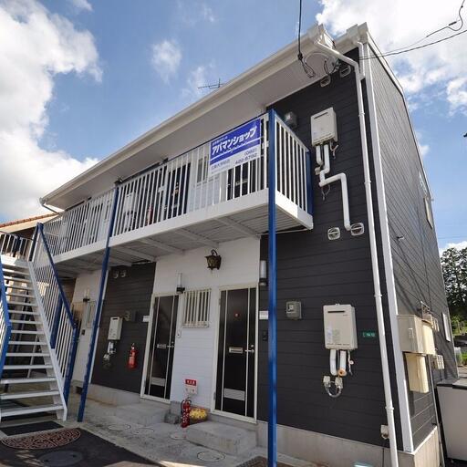 アーバンハイツB北側外観 北側はアスファルトを新しくしました!