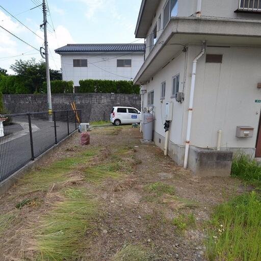敷地内2 共用庭です。(西側)