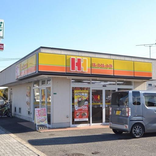 セブンイレブンの隣にあるすぐ近くの弁当屋さん。一人暮らしには心強い！