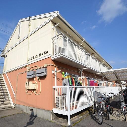 A棟外観3 西側に階段あり!