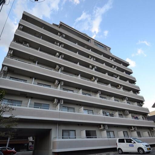 外観 南側からの撮影。