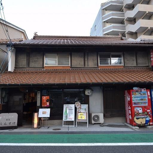 割烹料亭 隣にある酒蔵が運営する料理屋です。雰囲気良いですよー!