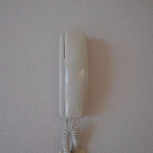 インターホン室内受話器 玄関前の方と会話が可能です