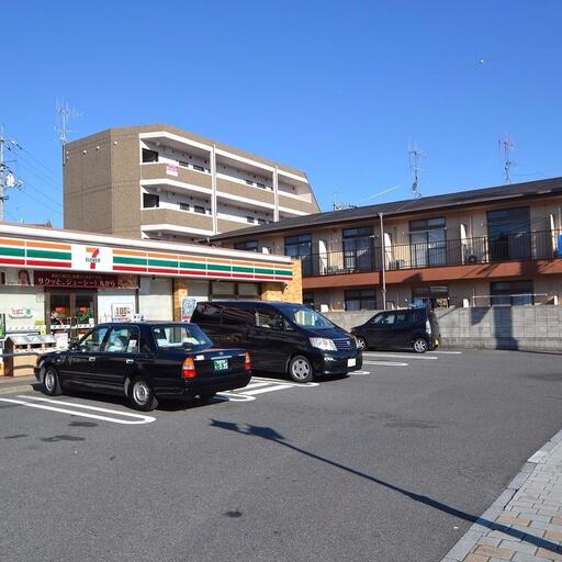 セブンイレブン 広島大学北口店 徒歩約7分。大学北側にあるコンビニ。