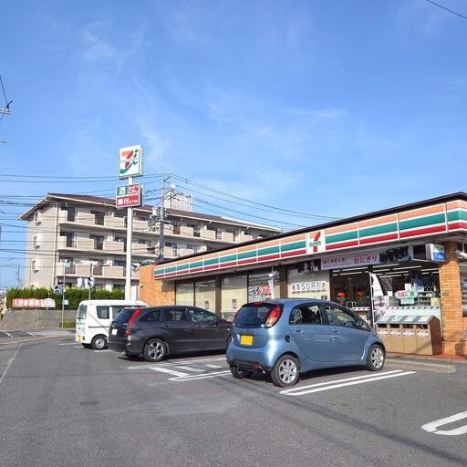 セブンイレブン 東広島西条中央店 徒歩約3分。走れば1分でいけるかも!!