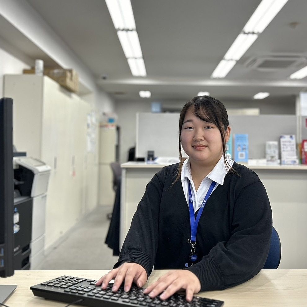 生まれも育ちも東広島市の住谷です。
地元出身という点を活かし、皆様に東広島市のお部屋と地域情報を親切丁寧にお伝えいたします。